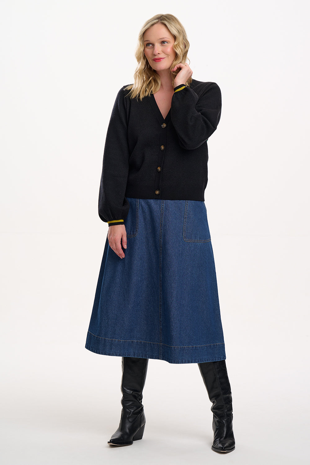 SUGARHILL "Adrian Cardigan" (Black Snake Florals)