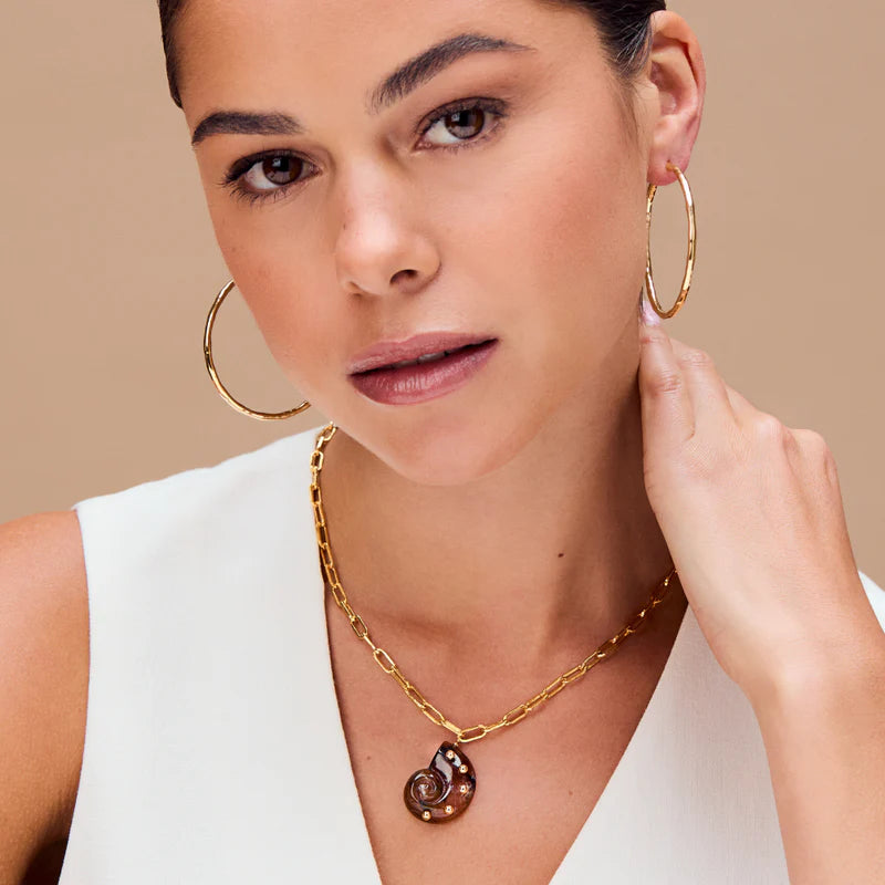 ORELIA "Studded Resin Ammonite Necklace" (Gold)