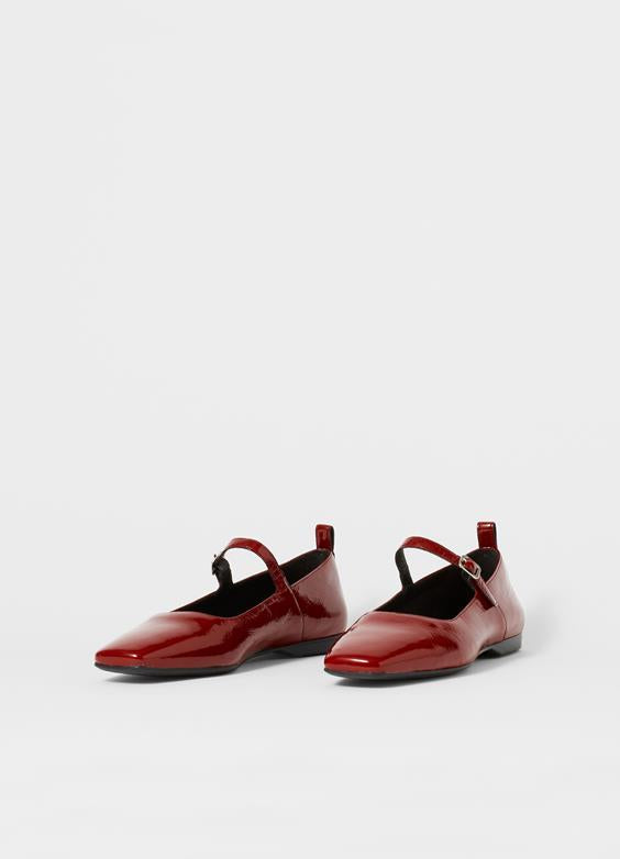 VAGABOND "Delia Shoe" (Dark Red)