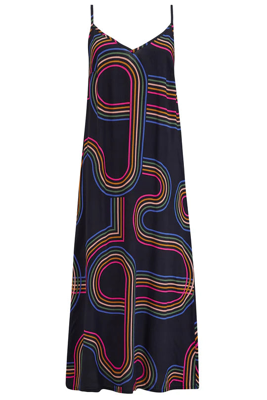 The new Gretchen sundress from SUGARHILL features a laid-back A-line shape and adjustable spaghetti straps to ensure a flawless fit. It flaunts our vibrant Retro Racer print, drawing inspiration from iconic 70s circular designs, beautifully set against an enduring black backdrop.