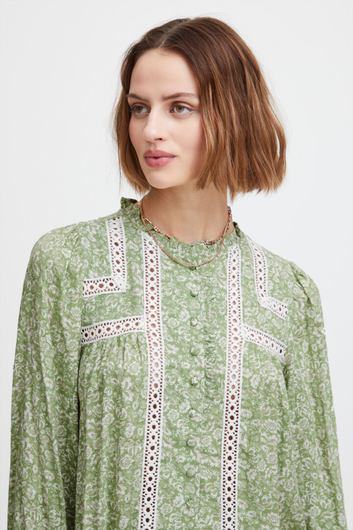 ATELIER REVE 'Irantina' Shirt (Green)