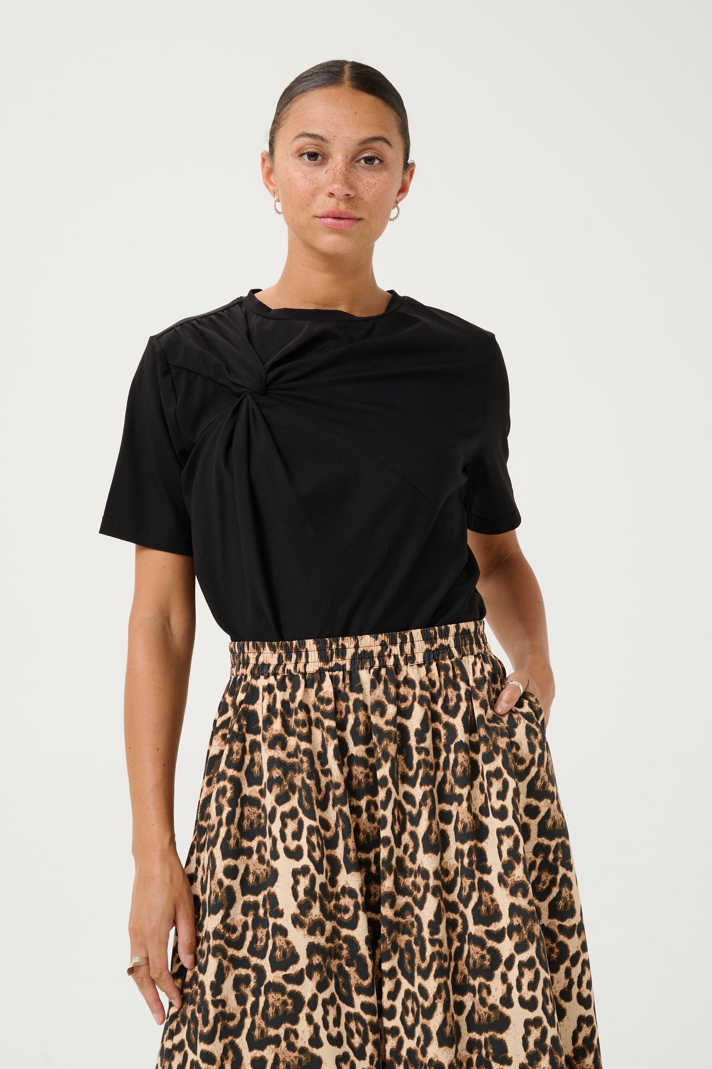 KAFFE "KAEloise T Shirt" (Black Deep)