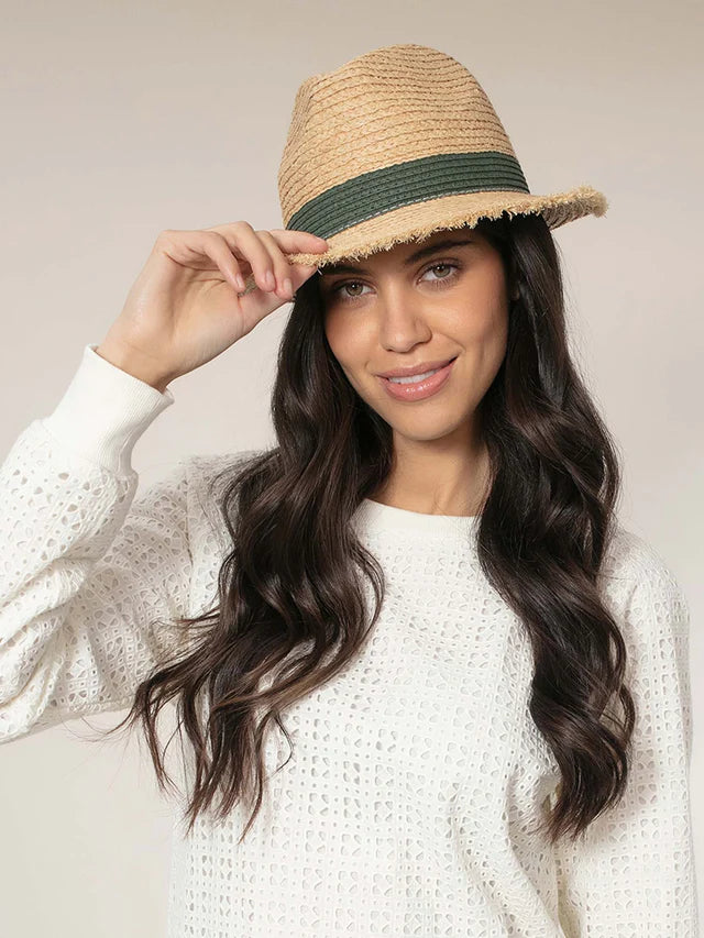 Show off your classic style with the Millie Trilby in natural from NOOKI.
Crafted from woven raffia, this timeless piece features a dark green band detailing that adds a touch of sophistication