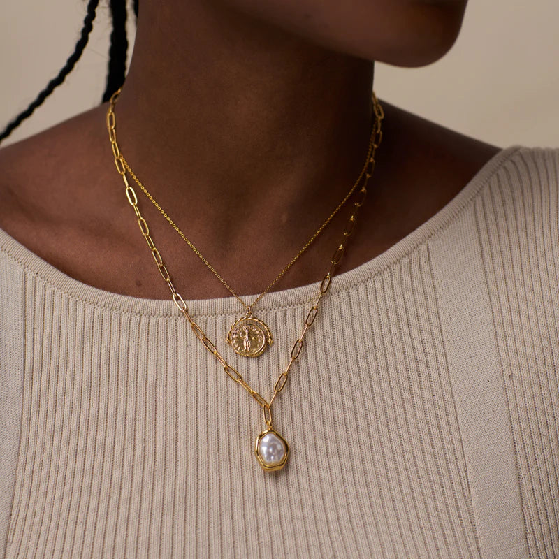ORELIA "Organic Molten Pearl Pendant" (Gold)