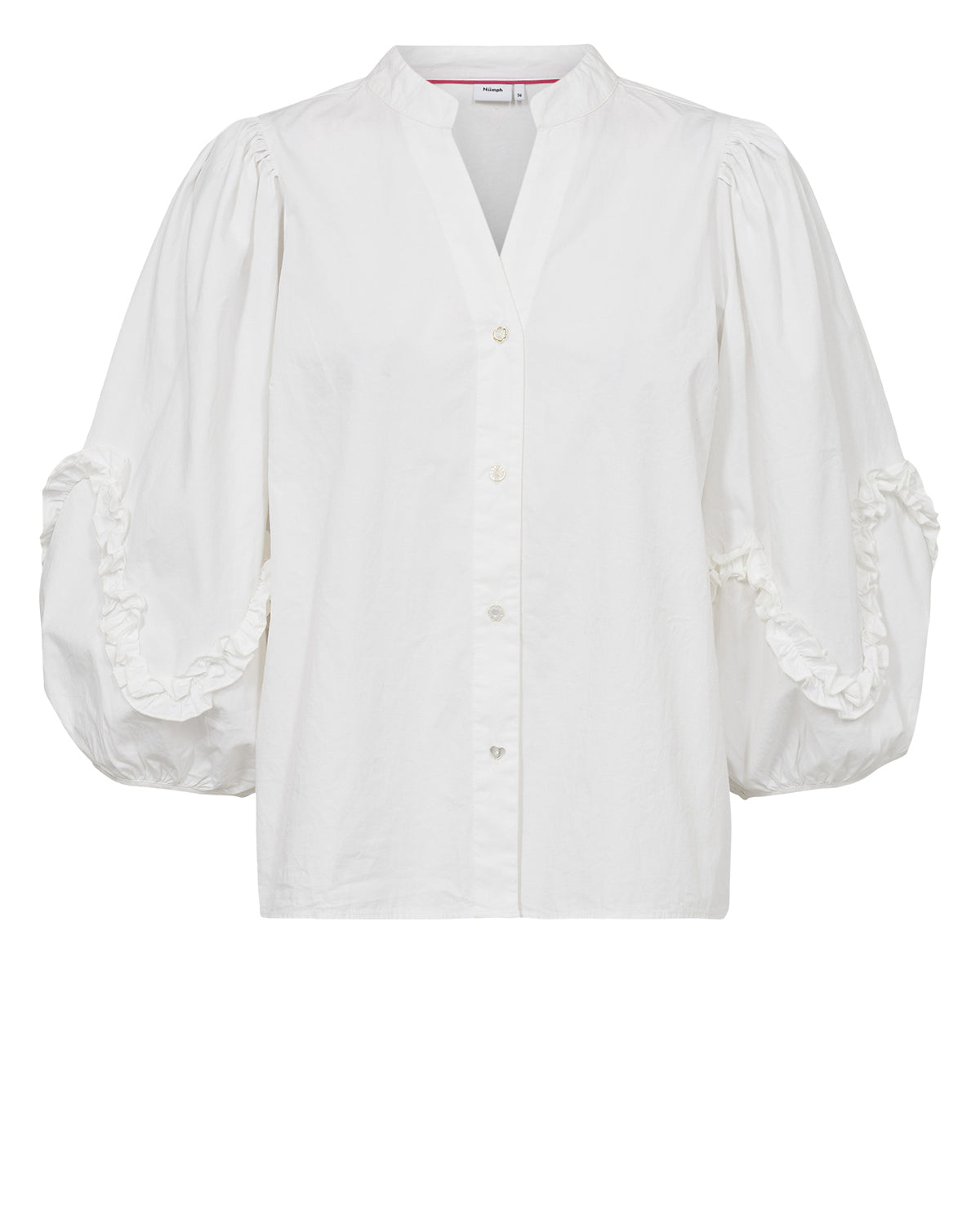 The NUAiko blouse from Scandi brand NUMPH bears all of the trademarks of why we adore this beautiful brand. Each piece has it's own point of difference and is quite frankly a conversation piece. This notch neck button front blouse has a mandarin style collar and puff sleeves with an elasticated cuff and frill detail. Boxy in fit this looks stunning with denim.