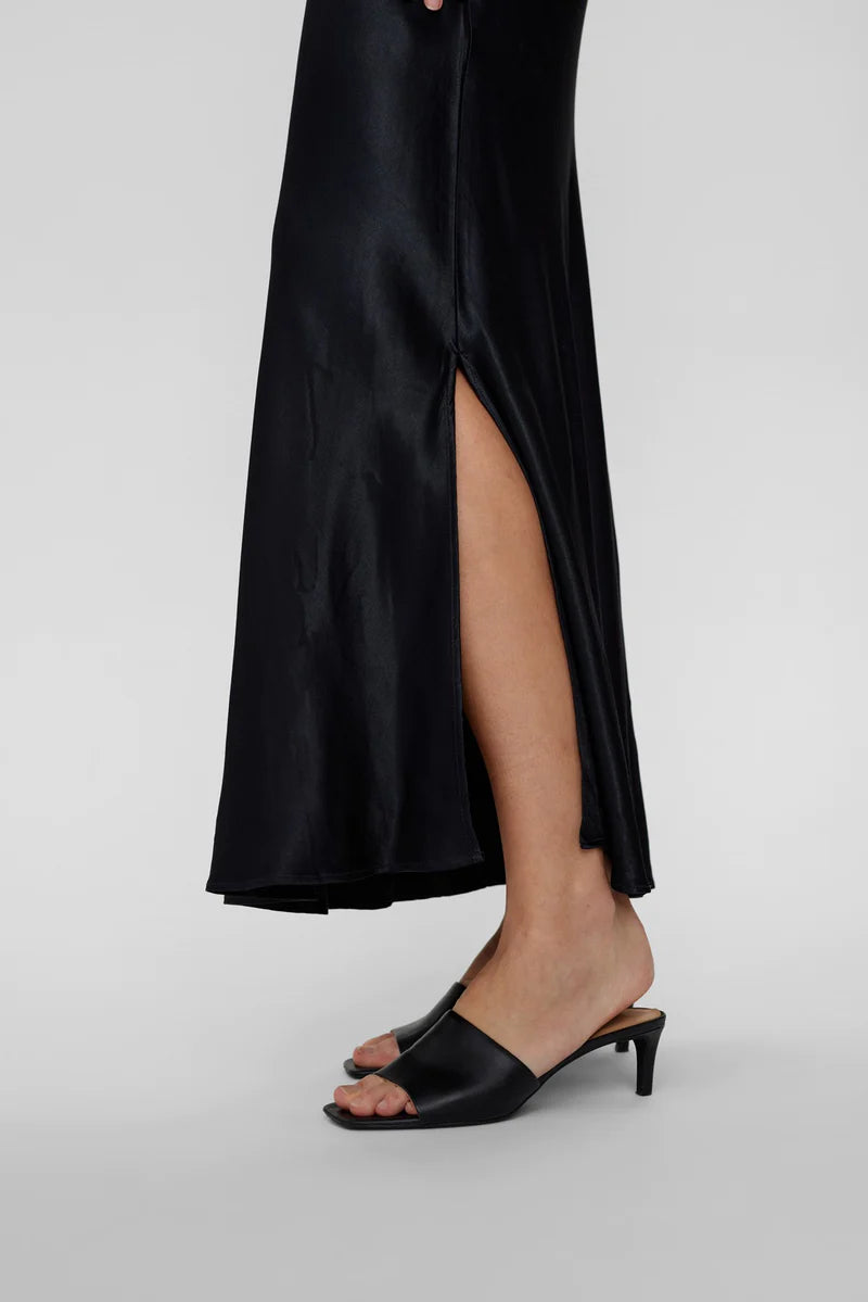 nümph nuevelyn sleeveless maxi slip dress