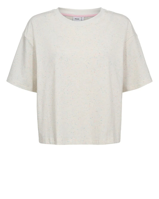 NUMPH "NUHuby T Shirt"(Cloud Dancer)