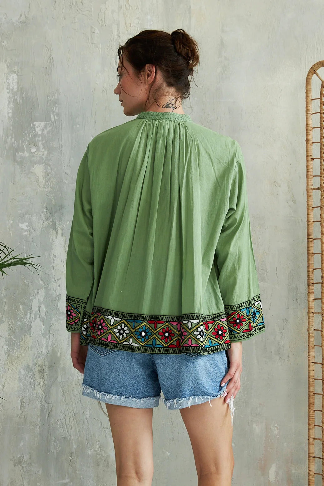 CHICO SOLEIL "Reva Blouse" (Oasis Green)