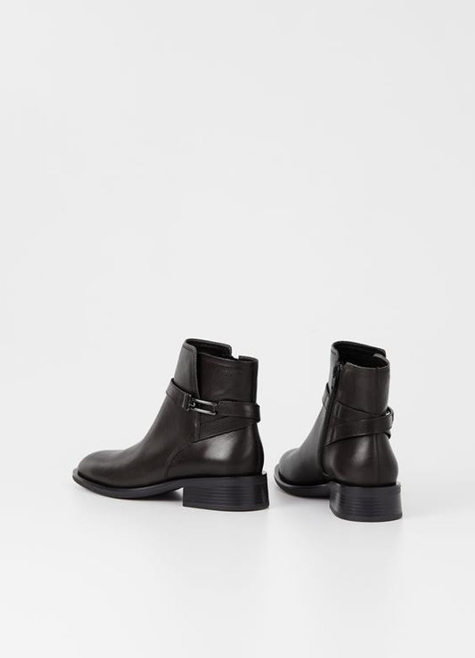 VAGABOND "Sheila Strap Boot" (Black)