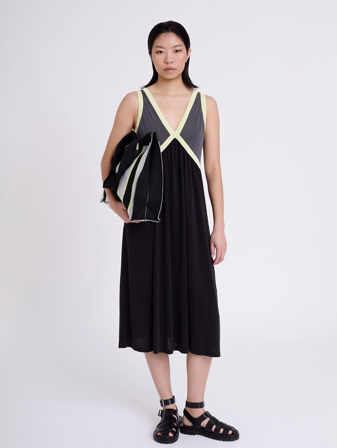 SKATIE "S02V22BLK Dress" (Black)