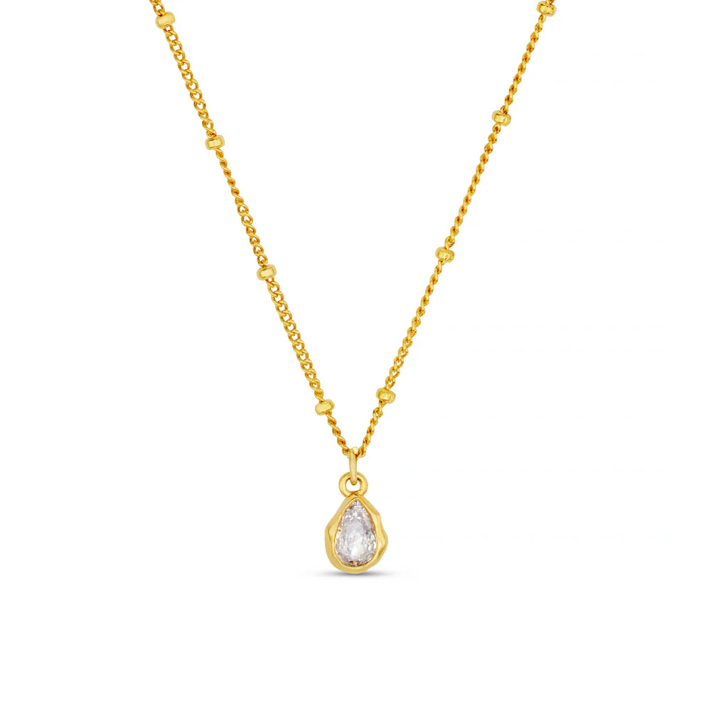 Shine all year long in the Organic Crystal Teardrop Necklace.
Featuring a satellite gold chain with gorgeous teardrop pendant.