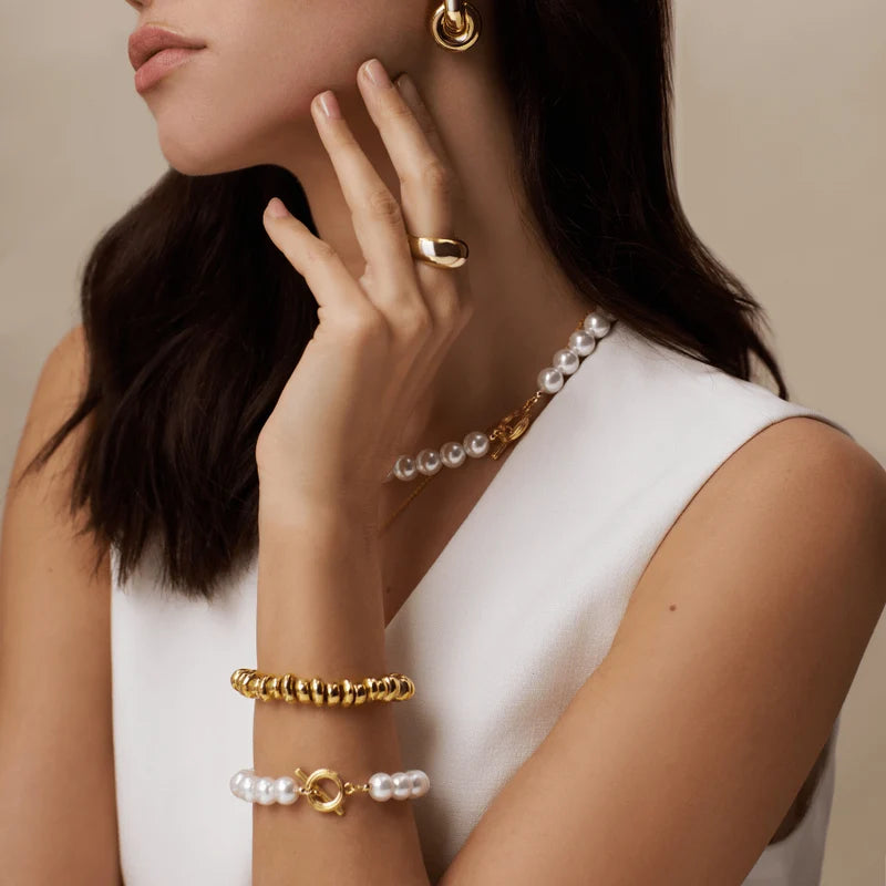 ORELIA "Polished Metal Nugget Stretch Bracelet" (Gold)