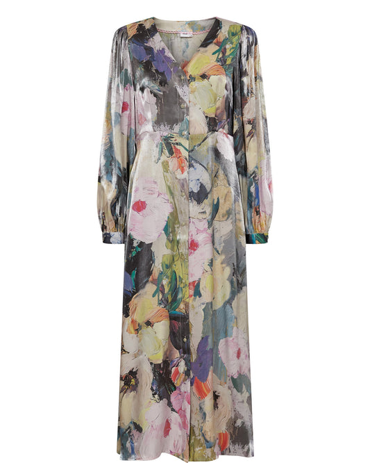 Effortlessly elegant with a modern feminine feel, the NUALMAT Dress by Numph is a beautiful choice for everything from relaxed weekends to special occasions. Crafted in a gorgeous floral print with a subtle sheen, it catches the light beautifully while remaining easy to wear.