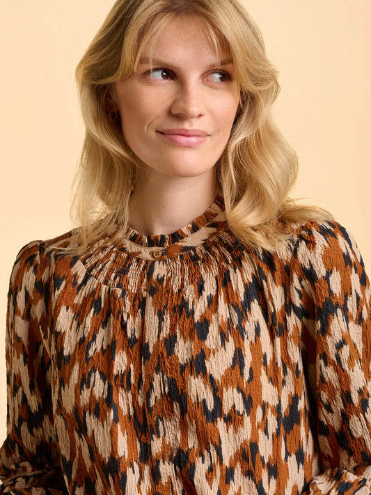 BRAKEBURN "Angelina Blouse" (Beige)
