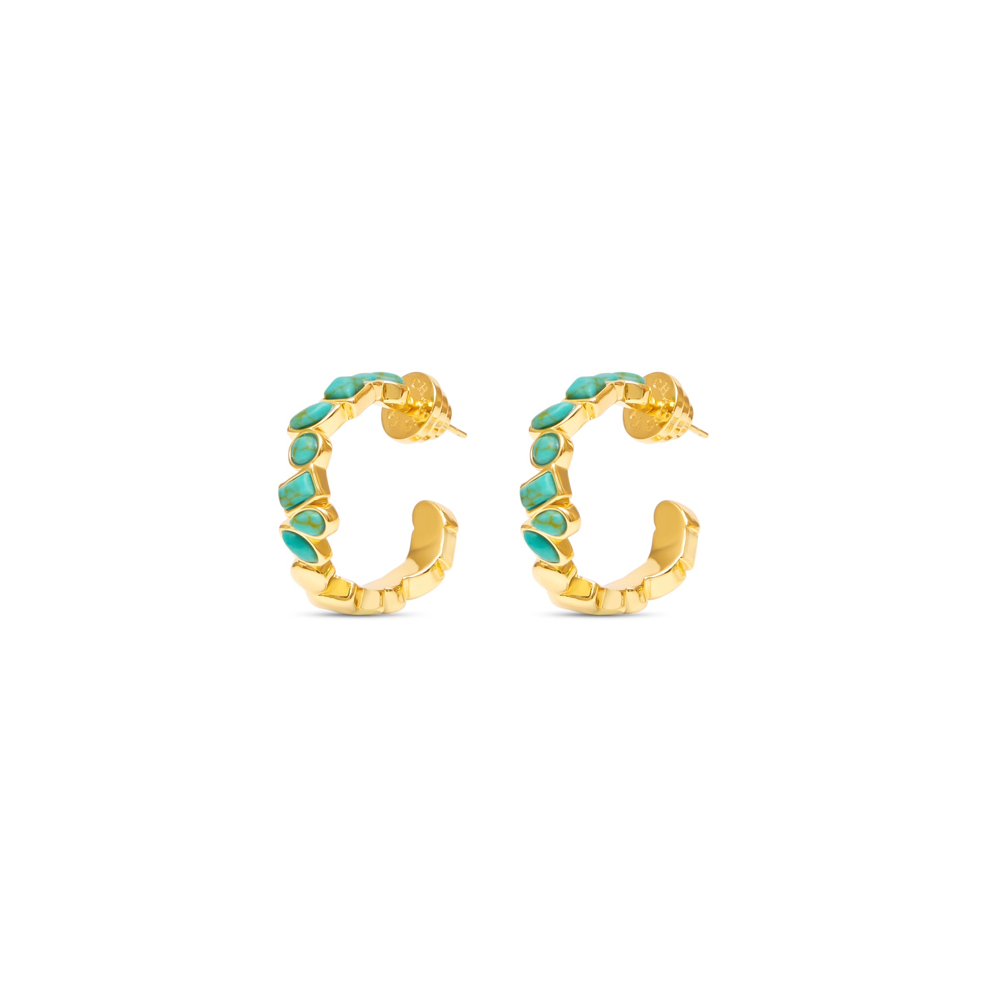 Featuring a deconstructed design with various hand-polished turquoise stones, each elegantly set within a thin gold frame, these hoops from TALIS CHAINS deliver the ultimate WOW factor. Perfect for injecting a touch of colour into your daily jewellery.