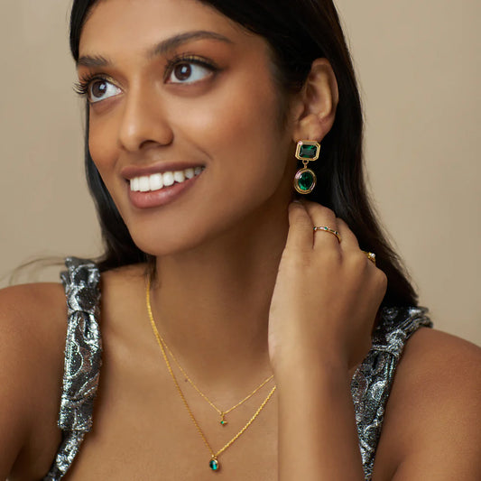 ORELIA "Statement Emerald Deco Drop" (Gold)