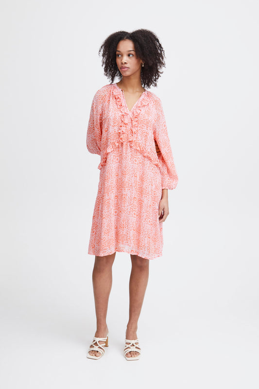 Pretty semi sheer fully lined dress perfect for any occasion or a wedding.