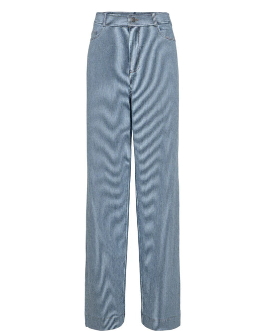 These wide-leg pants are a stylish and comfortable choice for any occasion from NUMPH. They feature a classic striped pattern and a flattering high waist. The pants are made from a soft and comfortable fabric that is perfect for everyday wear. A traditional 5 pocket style with zip and single button fastening.