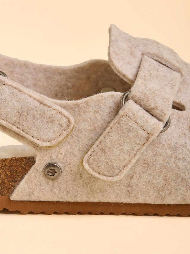 BRAKEBURN "Arctic Plush Slipper" (Cream)