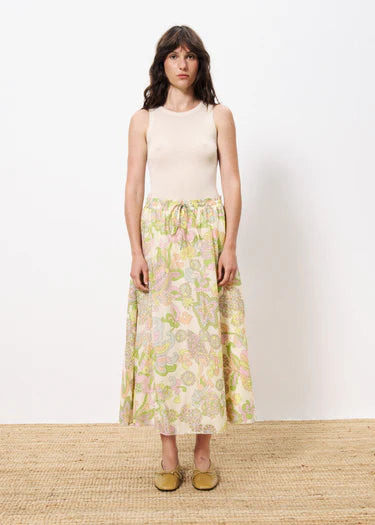 The Indrany skirt from Parisian FRNCH is super cute and versatile. The floral print is made up of pastel shades perfect for the Summer. The A shaped skirt has an elasticated waist with a pull tie. The skirt is fully lined and the fit true to size.