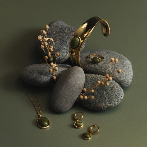 ORELIA "ORE40533 Organic Green Jade Stone Cuff" (Gold)
