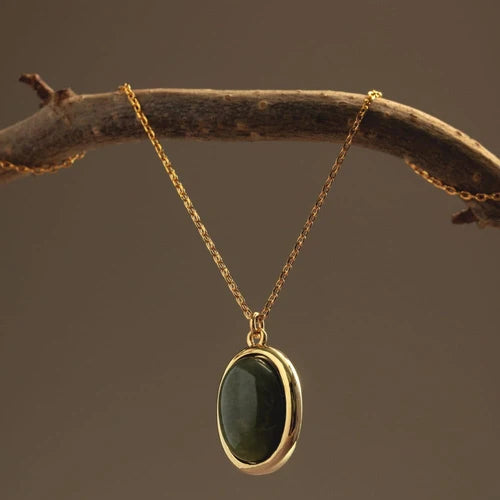 This Semi-Precious Green Jade Necklace from ORELIA brings together natural beauty and refined simplicity that layers beautifully with your favourite chains. A pop of colour that doesn't overpower, but enhances.