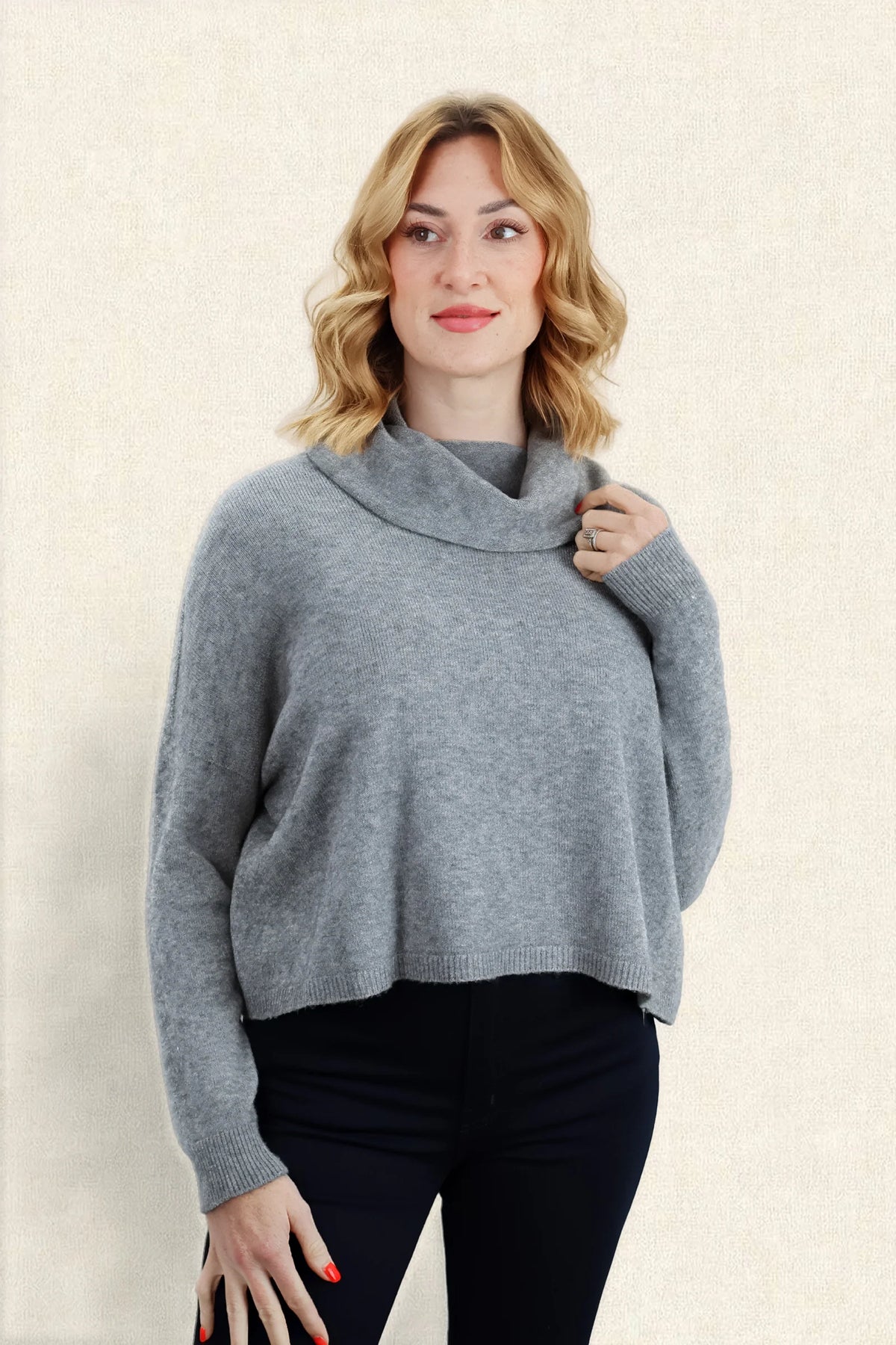 AMAZING WOMAN "Janine Jumper" (Silver Grey)