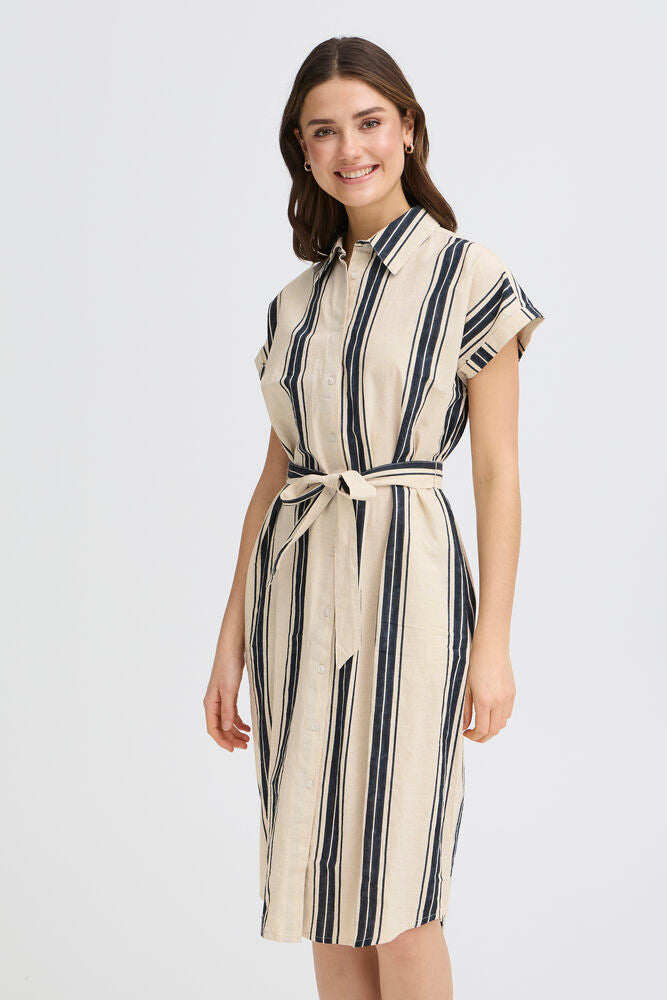 Button up dress from FRANSA with a removable tie belt around the waist and a chic shirt style collar. Rolled short sleeves and a flattering midi length. A great piece for everyday. Striped design across. The fit is true to size.