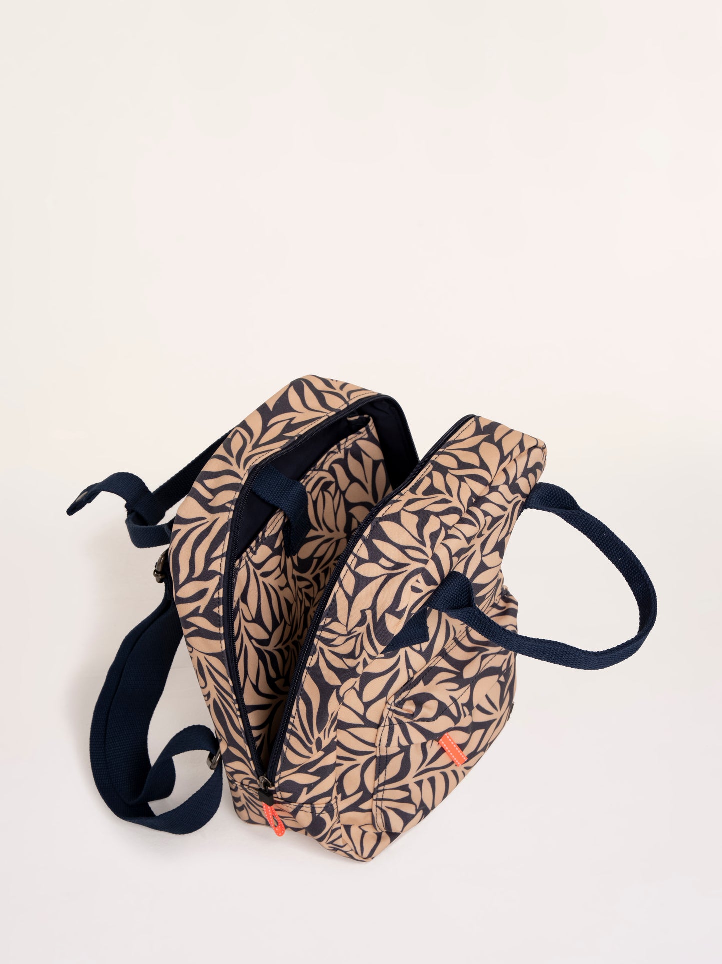 BRAKEBURN "Megan Folk Vine Rucksack" (Folk Vine )