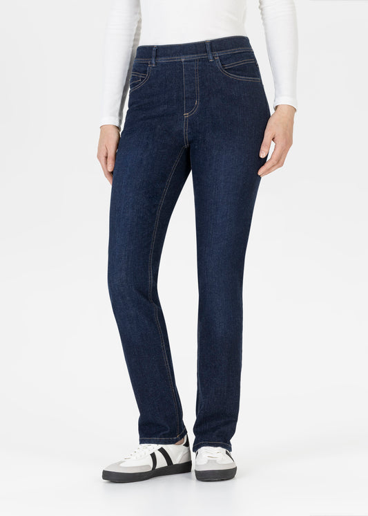 A great pull-on five-pocket jeans from STEHMANN in super stretch. Thanks to the special Lycra® T400® elastic fibre, these pull-on jeans are super comfortable. Thanks to their high recovery they always retain their shape. For size 38: Inseam 78cm, hem 36cm