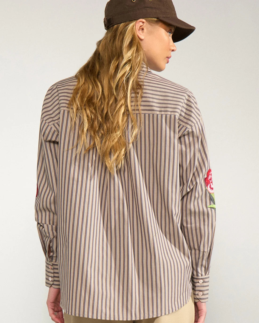 NUMPH "NUKacey Embroidery Shirt" (Deep Taupe)