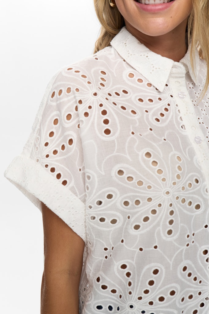 NUMPH "NUPalma Sleeveless Shirt" (Bright White)