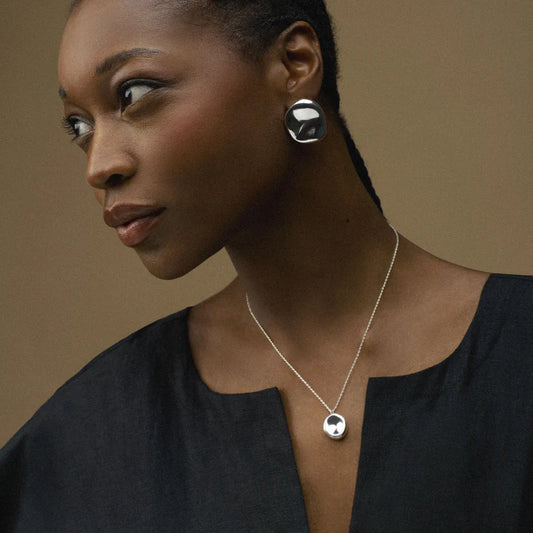 ORELIA "Organic Oval Charm Necklace" (Silver/Pale Gold)