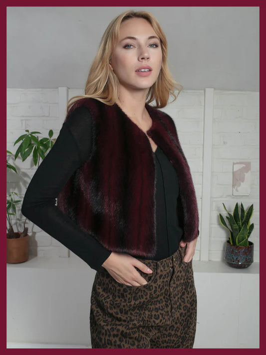 Add the Edelweiss Faux Fur Gilet to your wardrobe and enjoy the perfect blend of comfort and high-fashion glamour from NOOKI.