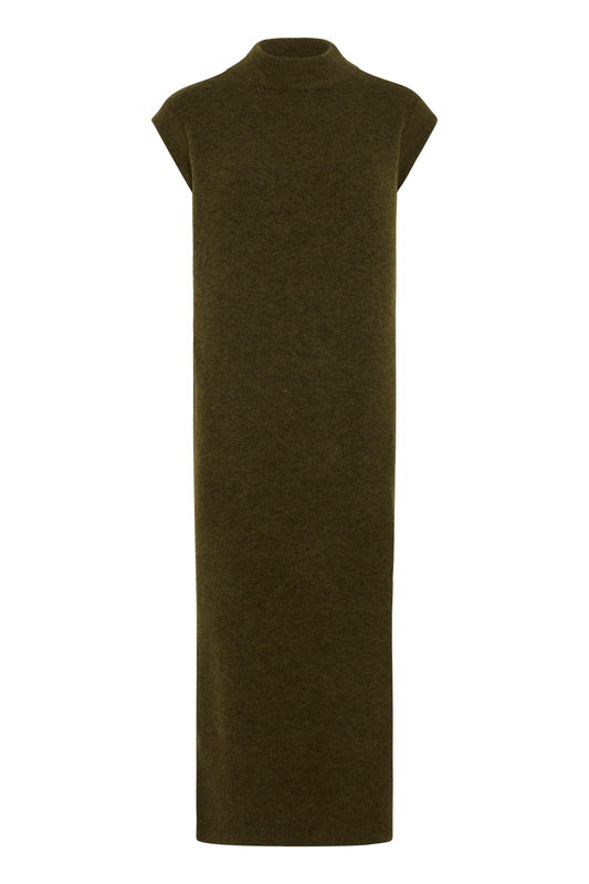 This long line straight knitted dress from FRANSA is a great wardrobe staple for winter. The dress is sleeveless but super versatile worn with a mix of shirts and long sleeved T shirts underneath. The neck has a ribbed neckline and there are splits at the hem either side. Super soft in feel this dress fits true to size.