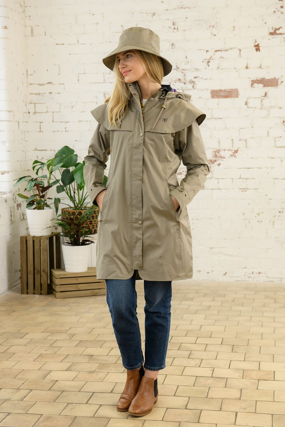 LIGHTHOUSE "Storm Hat" (Fawn)