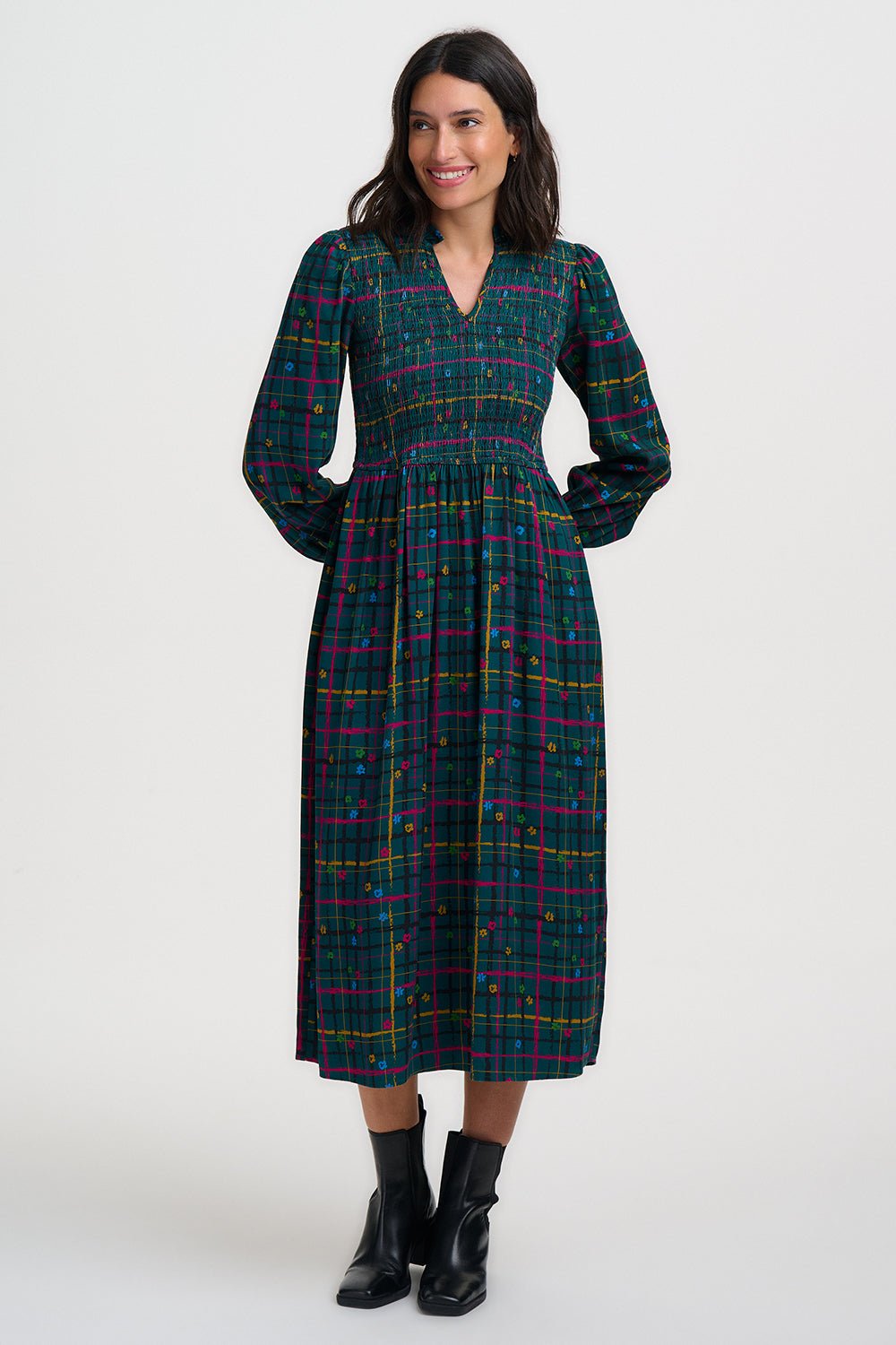 SUGARHILL "Annalee Shirred Midi Dress" (Teal Green Doodle Check) - ClobR