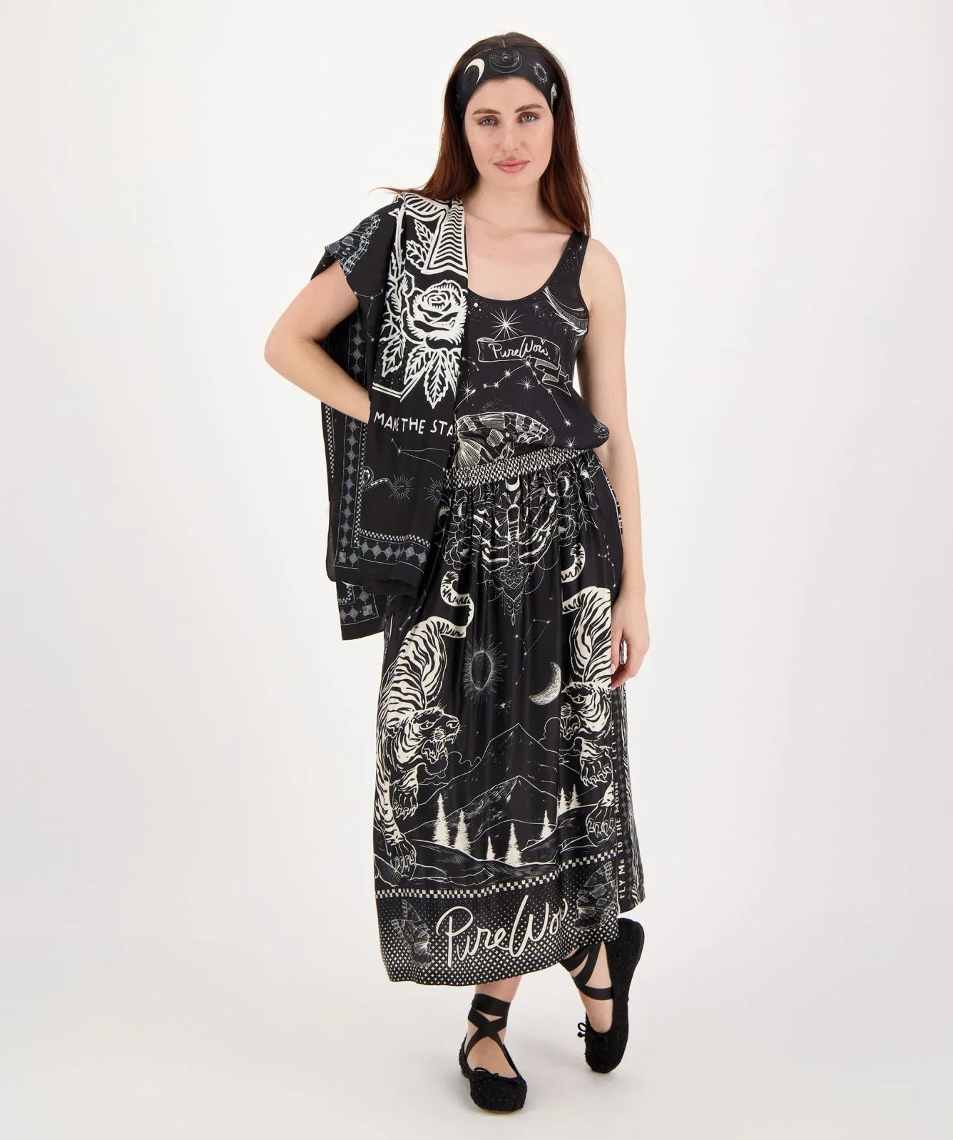 ME369 "Vanessa Printed Midi Skirt " Black/Dragon