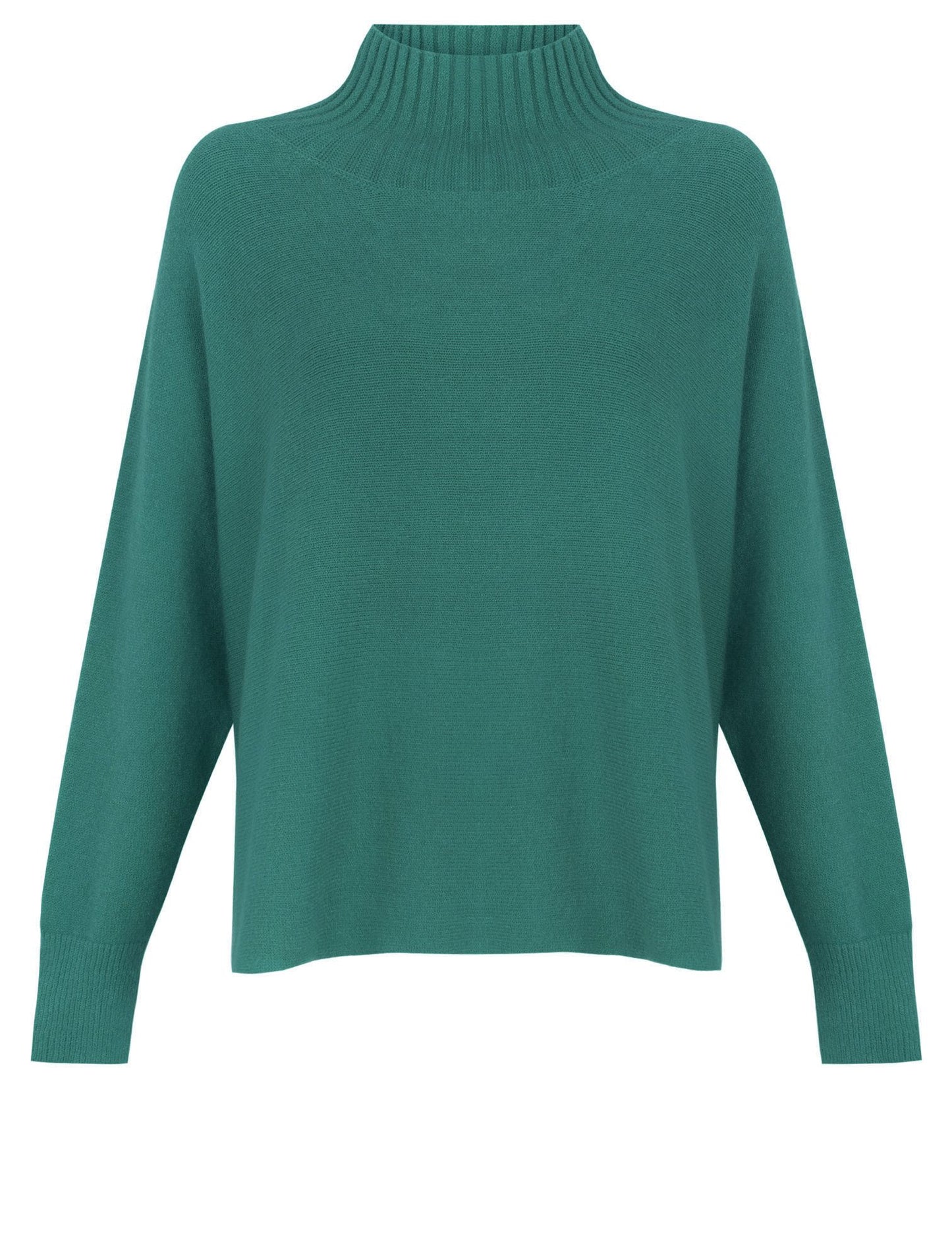 Brightly coloured one size knitwear for winter 